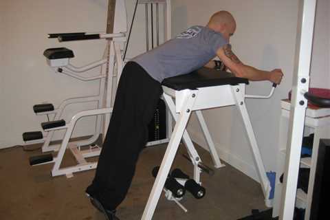 Reverse Hyperextension - A Great Back Exercise To Start With - endyourbackpainnow.com