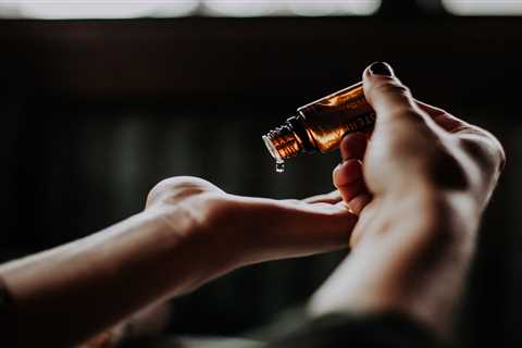 What Essential Oils Are Best for Yoga? Aromatherapy Blends Included