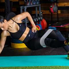 Six-Pack Boot Camp Workout: Mini-Band Complete Core Routine