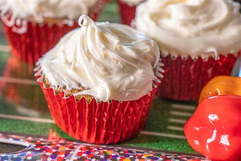 Low Fat Habanero Carrot Cake Cupcakes