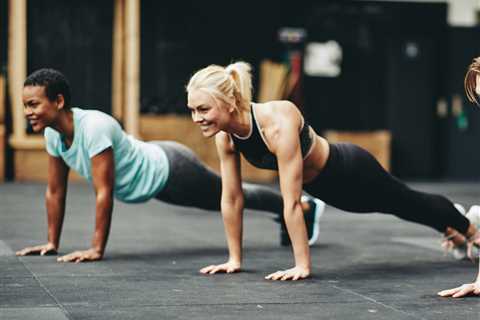 5 Strength Exercises Women Should Do Every Day To Stay Fit