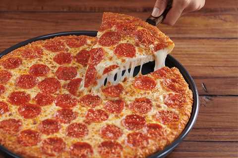 6 Fast-Food Chains That Serve the Best Stuffed Crust Pizza