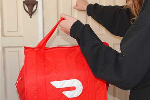 DoorDash Says Bad Tippers Will Wait Longer for Food Deliveries