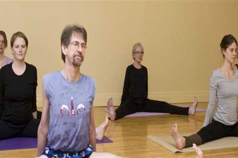 Exploring the Best Yoga Classes in Hennepin County, Minnesota: A Guide to Trying Before You Commit